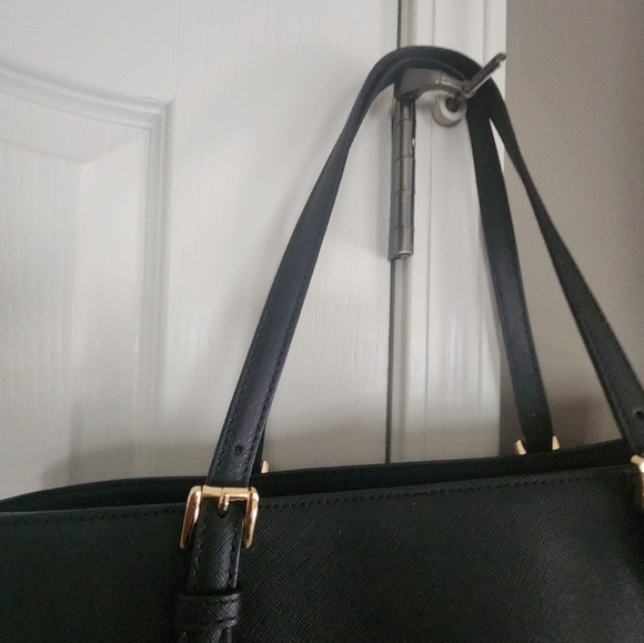 Michael Kors Jet Set Item Multifunction Black  patent Leather Pocket Tote Bag - Picture 12 of 14